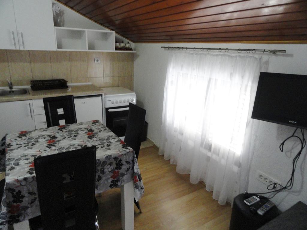 Apartments Pribilovic Budva Room photo
